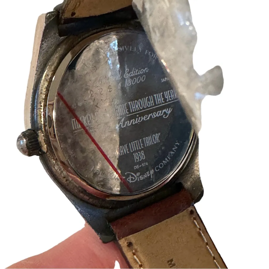 Disney’s Mickey and Minnie Through the Years “Brave Little Tailor” Vintage 1998 - Image 3