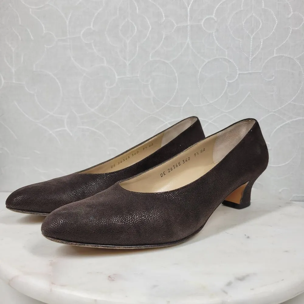 Salvatore Ferragamo Pumps Womens 9.5 AA Brown Calf Leather Block Kitten Heel - Image 2