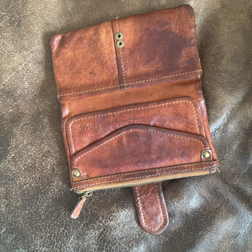 Fossil  Cognac Leather Zip Wallet - Image 2