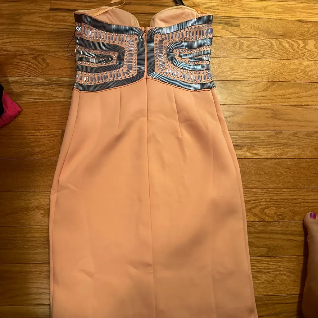 New.!Gold label WOW Couture Dress with Coral and metalic  Accents - Image 9