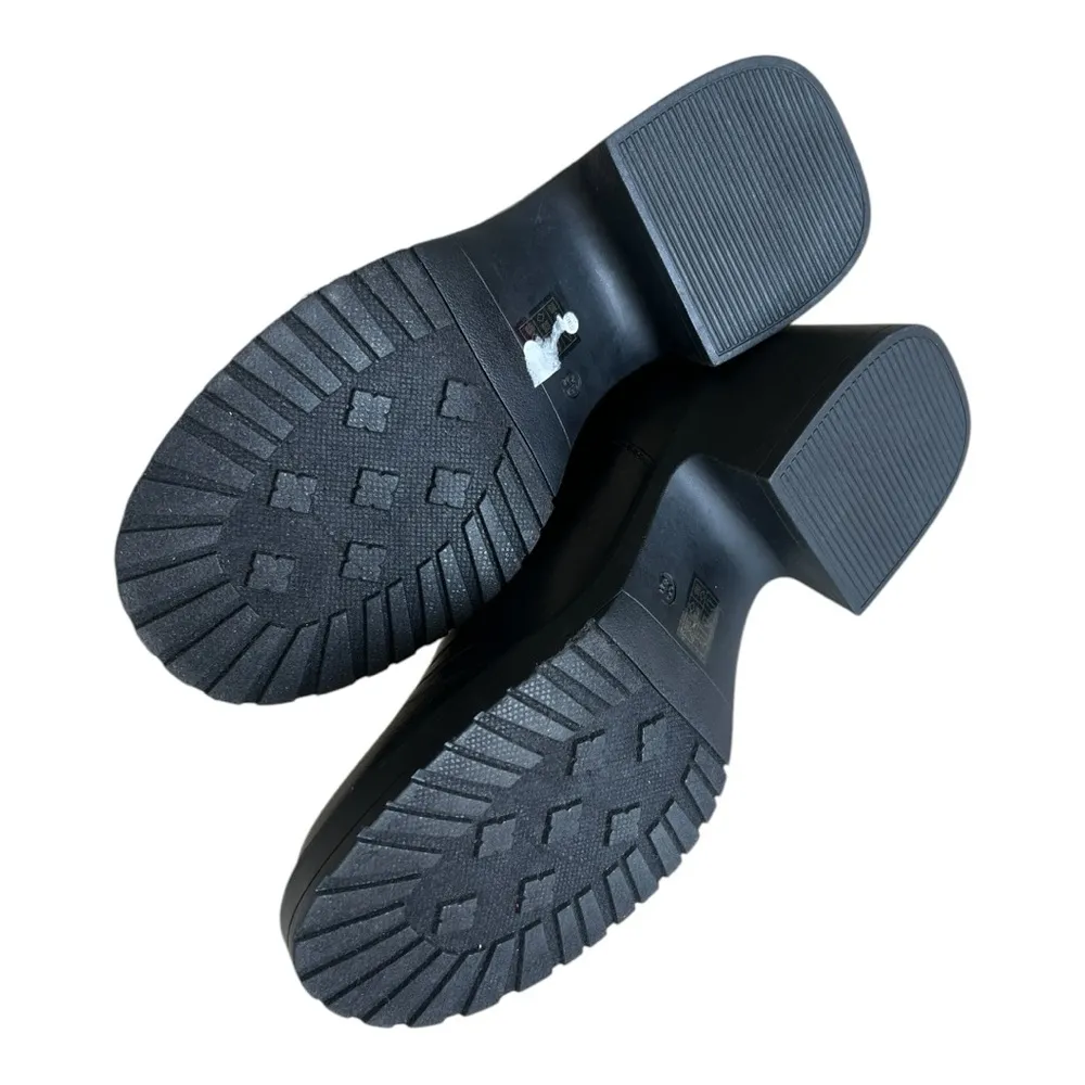 Dirty Laundry Black Ankle Platform Chelsea Booties with Chunky Sole Size 8.5 - Image 5