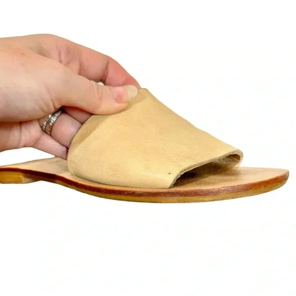 St. Agni  Aiko Basic Slides in Nude Leather Sz:36 - Image 11