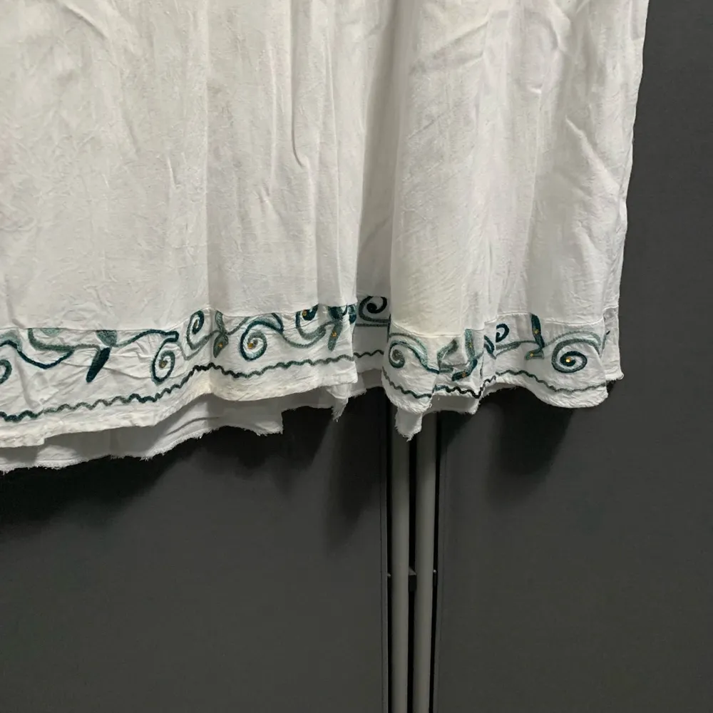 B28-Women's Ace Fashion Tank Top Size L White Green Embroidered Sleeveless - Image 6