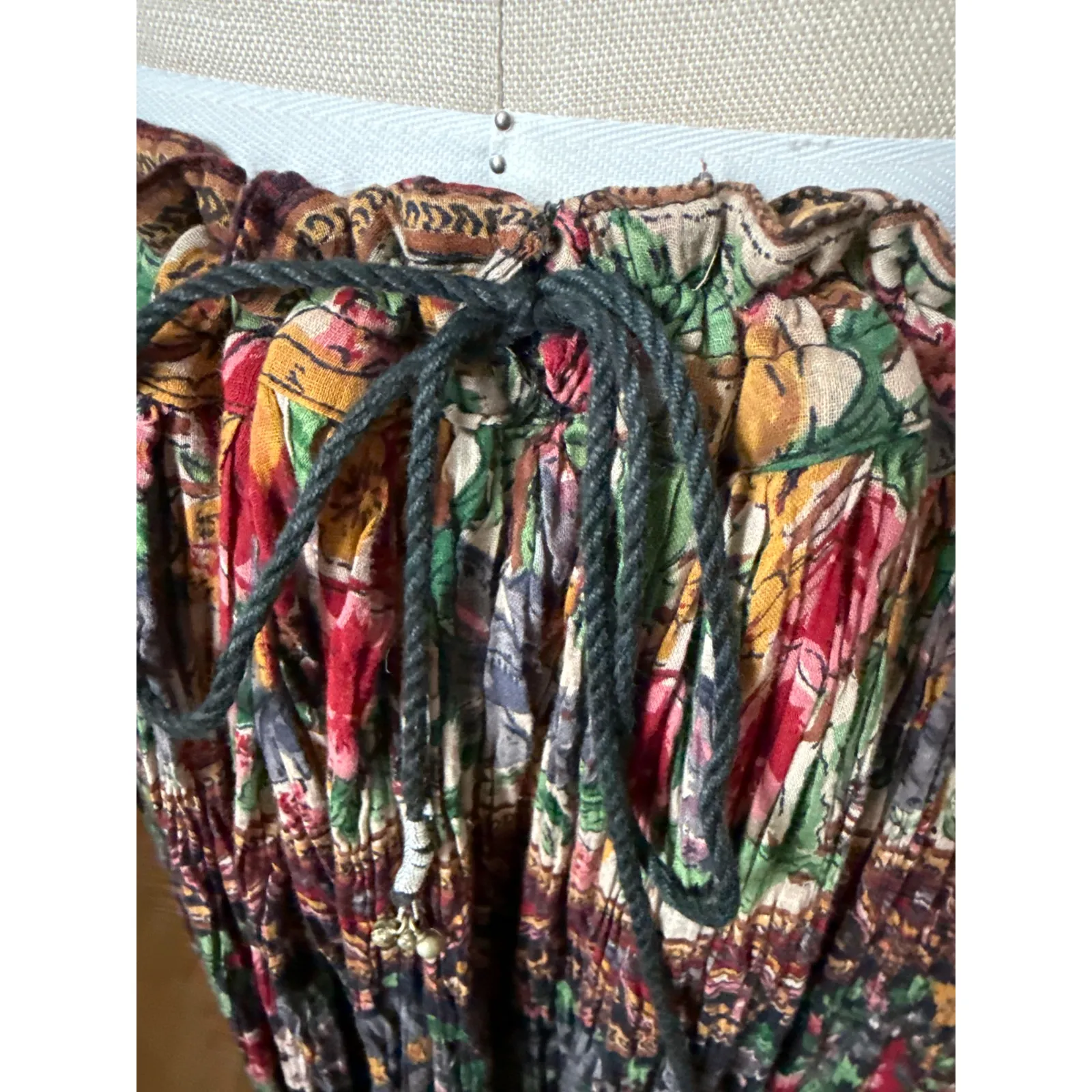 Crinkly Cotton Floral Print Hippie Boho Maxi Skirt Size Large/ XL - Image 3