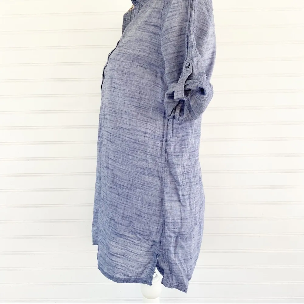 Tunic top Size Medium blue chambray - Image 2
