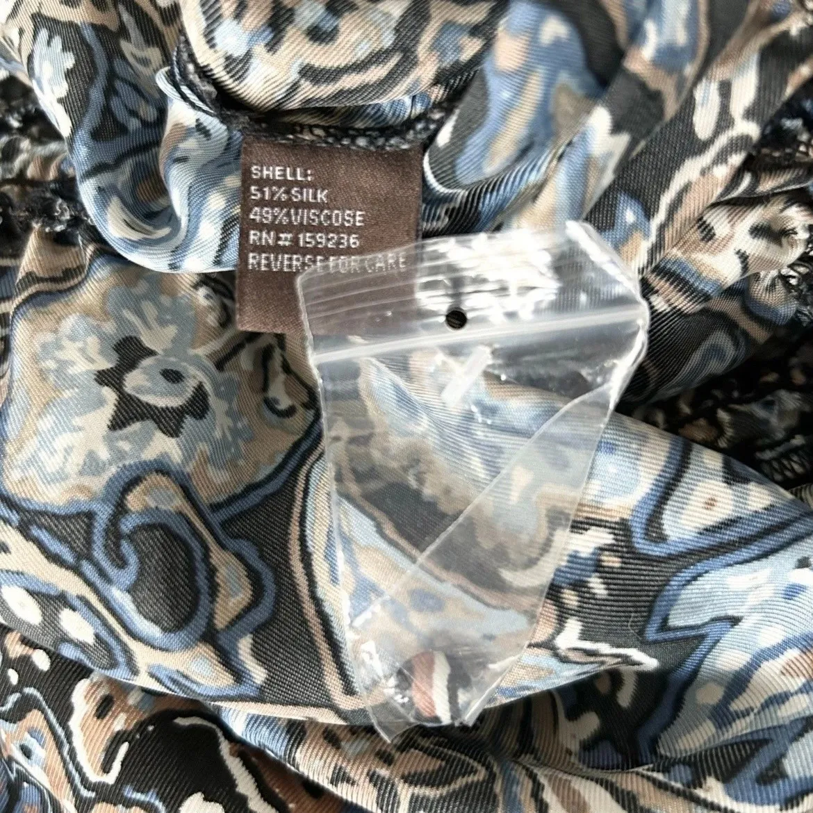 J McLaughlin Marea Wide Leg Jumpsuit Black Blue Paisley Print Silk Size Medium - Image 6