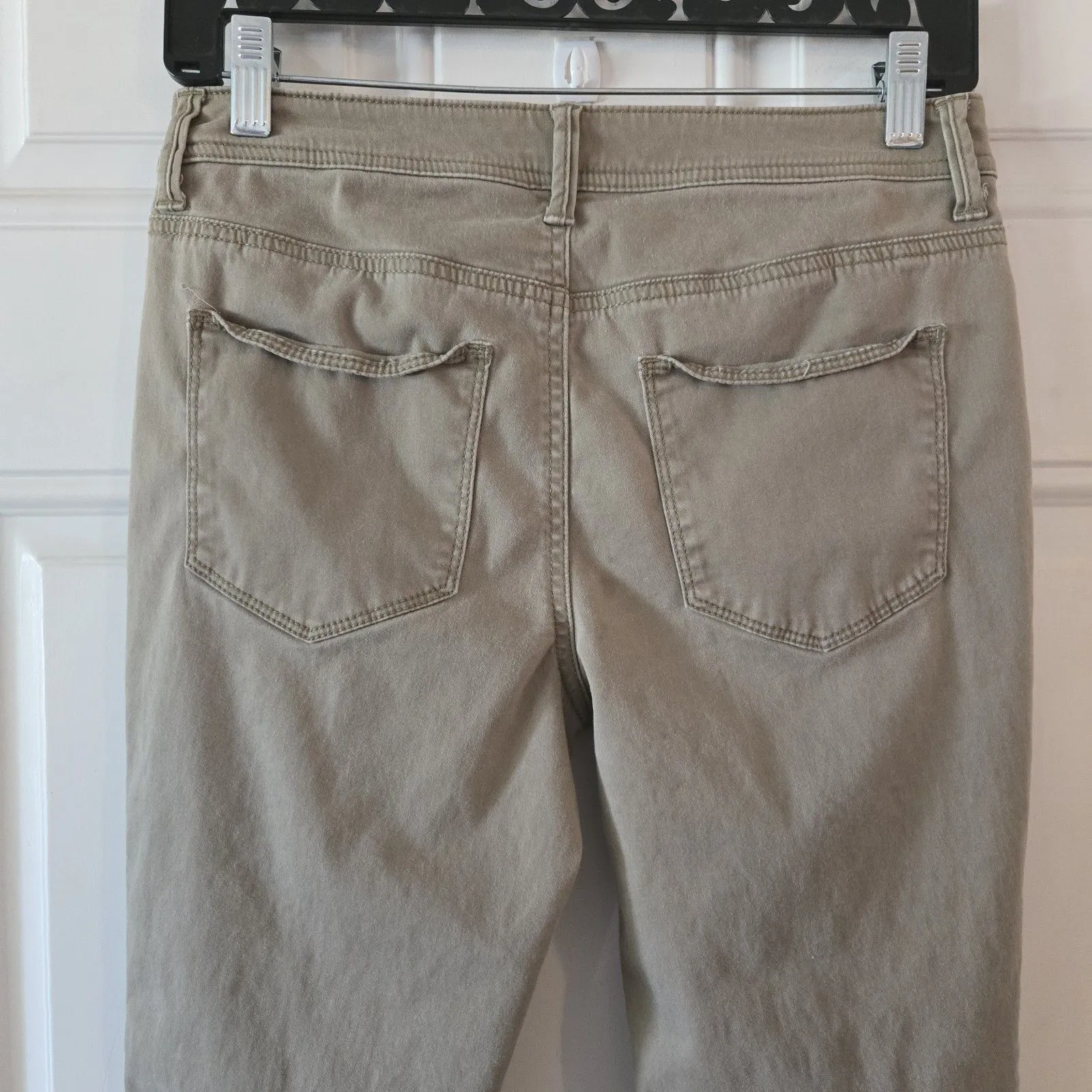 Chico's Platinum Crop Pants Petite Size 00 - US Size 2P - Army Green Capris Y2K - Image 4