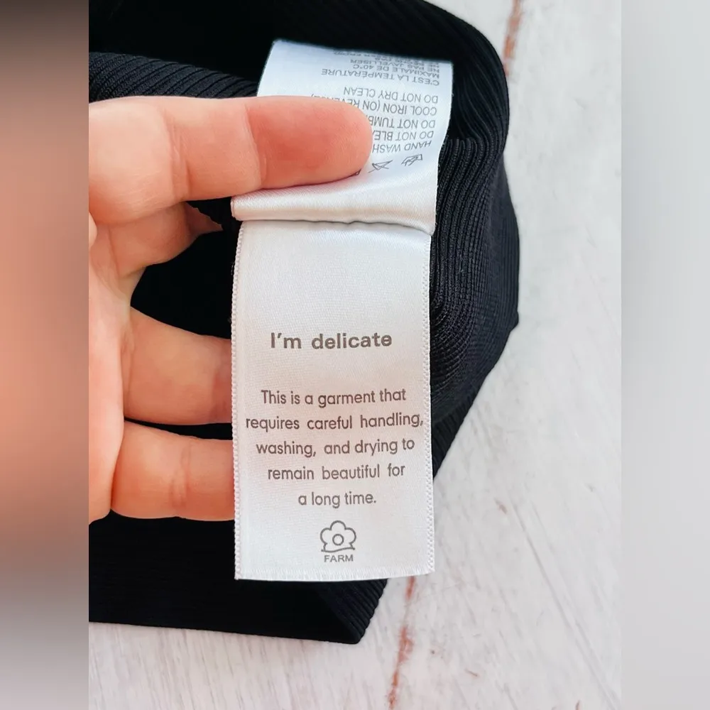 Anthropologie Farm Rio Bandeau Front Cut Out Crop Top in Black Size Small NWOT - Image 11