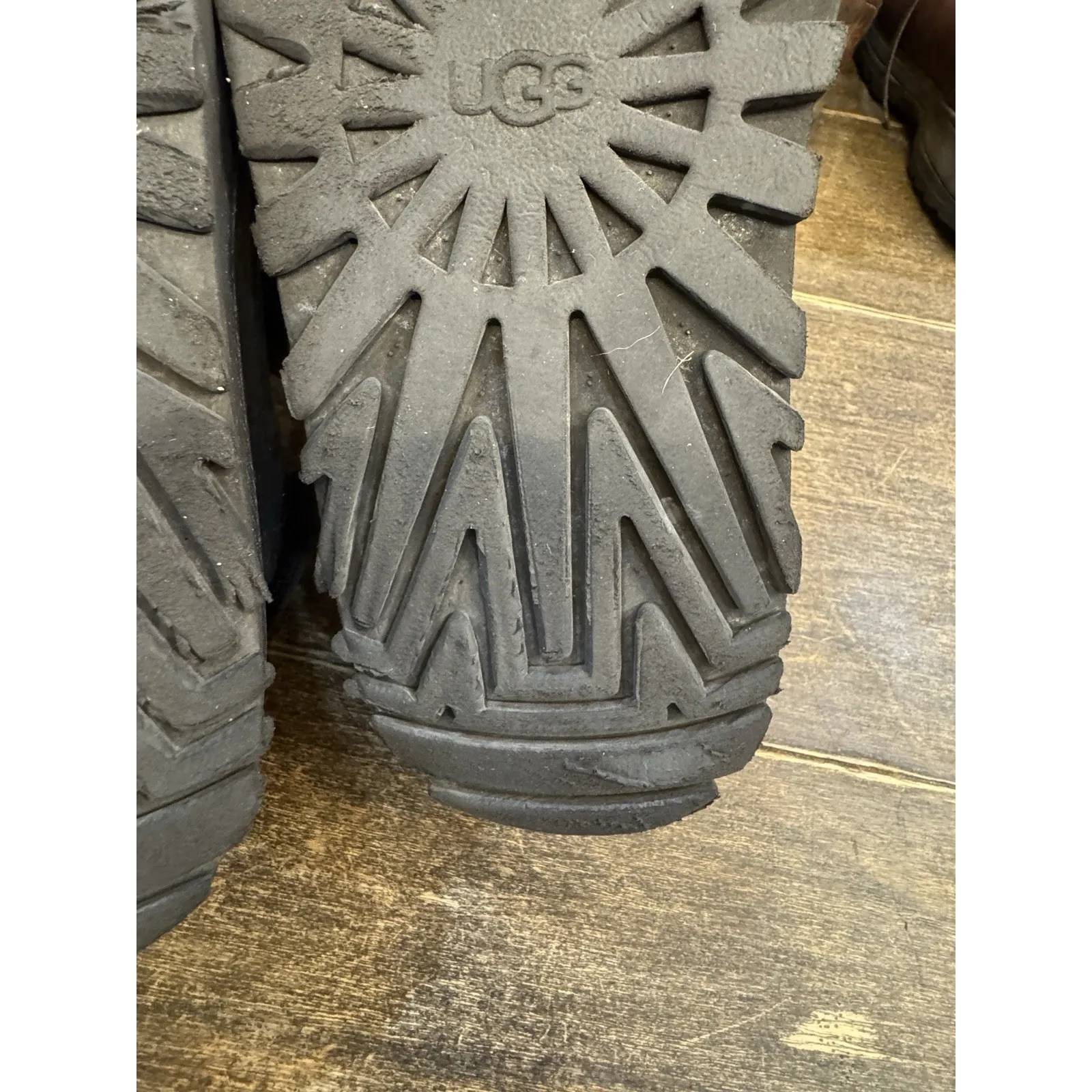 UGG Black GOLDENGLOW PLATFORM‎ STRAPPY SANDALS, WOMEN Size US 11 EUR 42 - Image 10