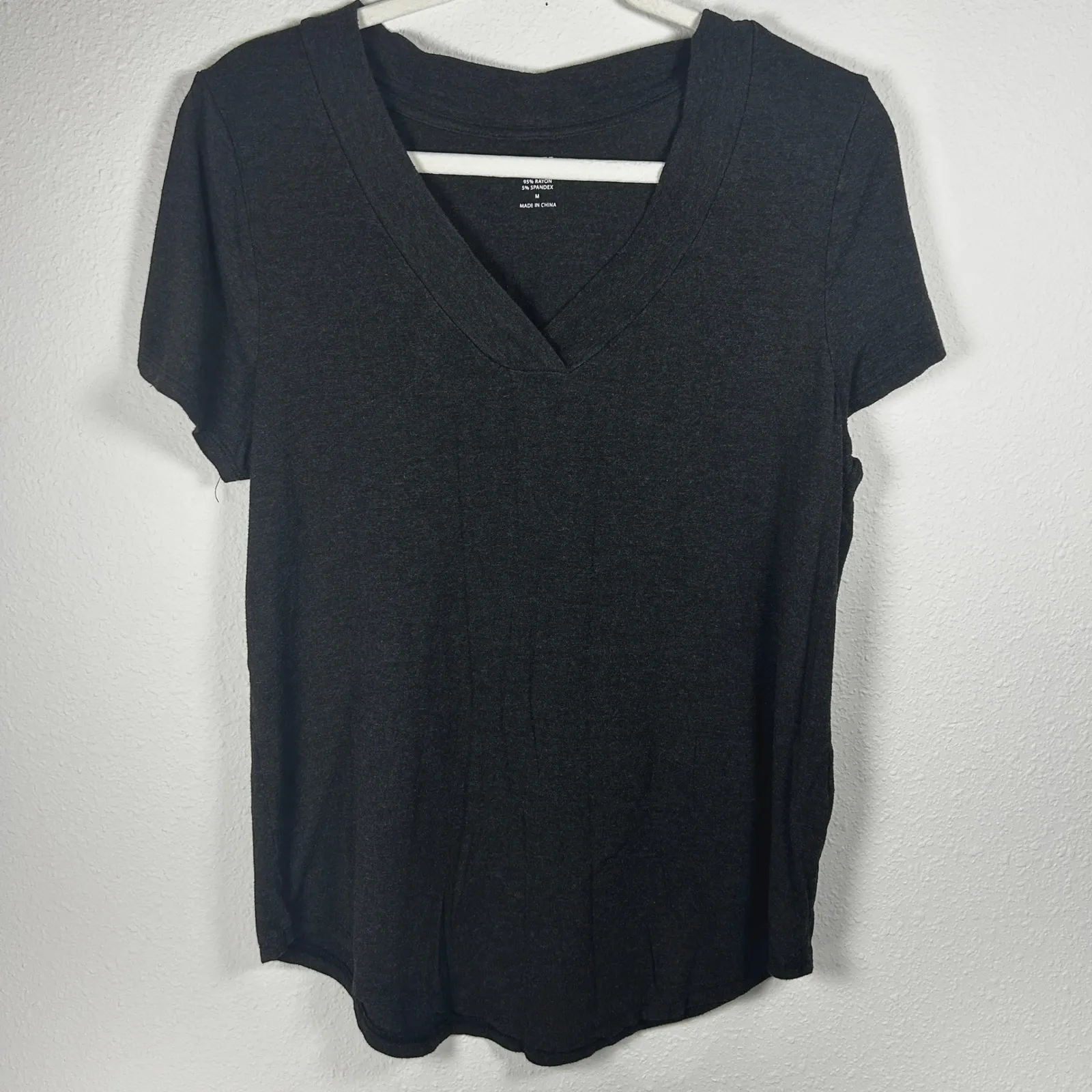 Market & Spruce‎ Womens V Neck Pocket T Shirt Knit Top Tee Relaxed Charcoal Med - Image 2