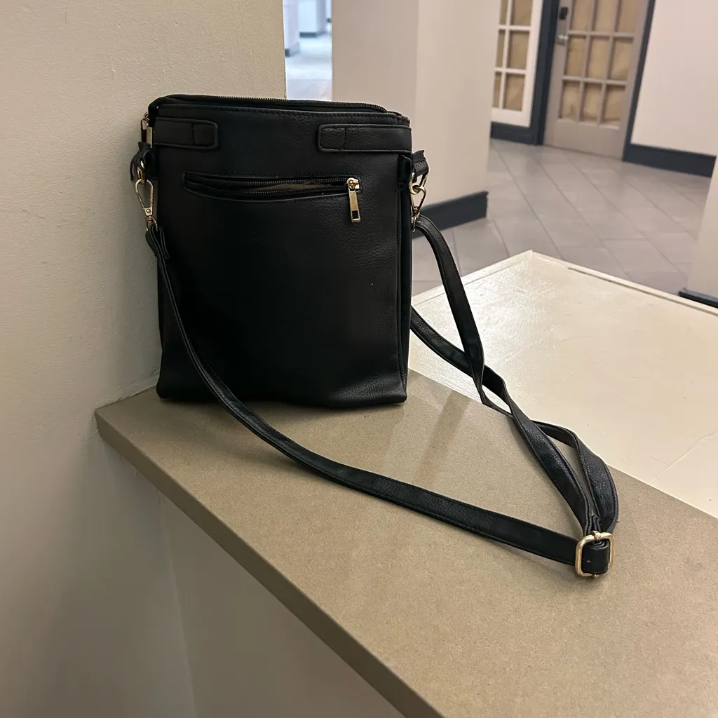 Chic Black Crossbody Bag with Gold Accents. No flaws - Image 2