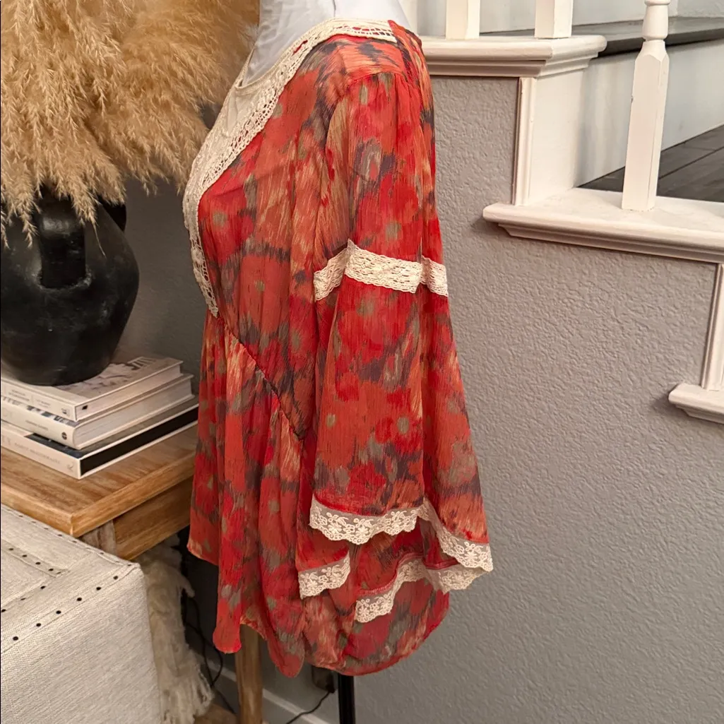 Free People Day Dreamer Red Orange Batwing Sleeve Lace Blouse Size Large - Image 3