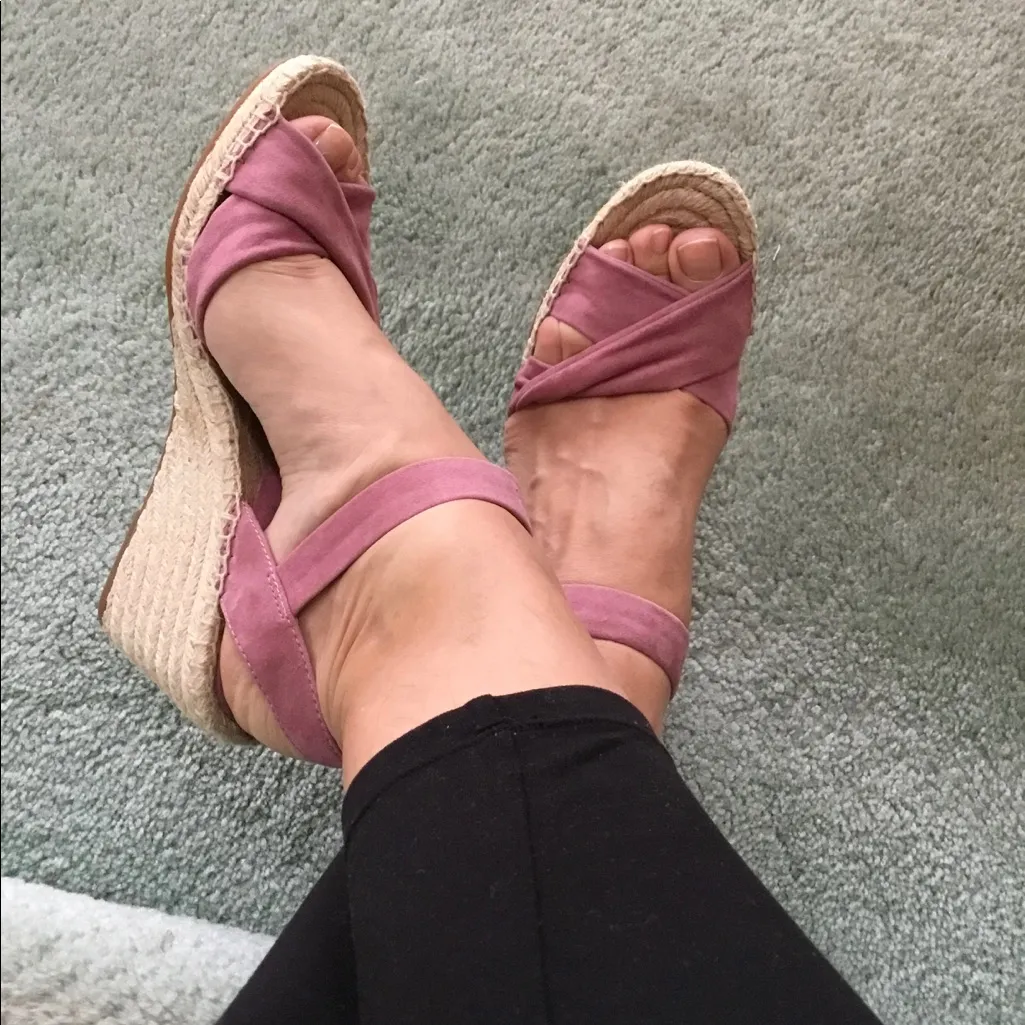 NEW nice sandals Pink Size 8.5 - Image 2