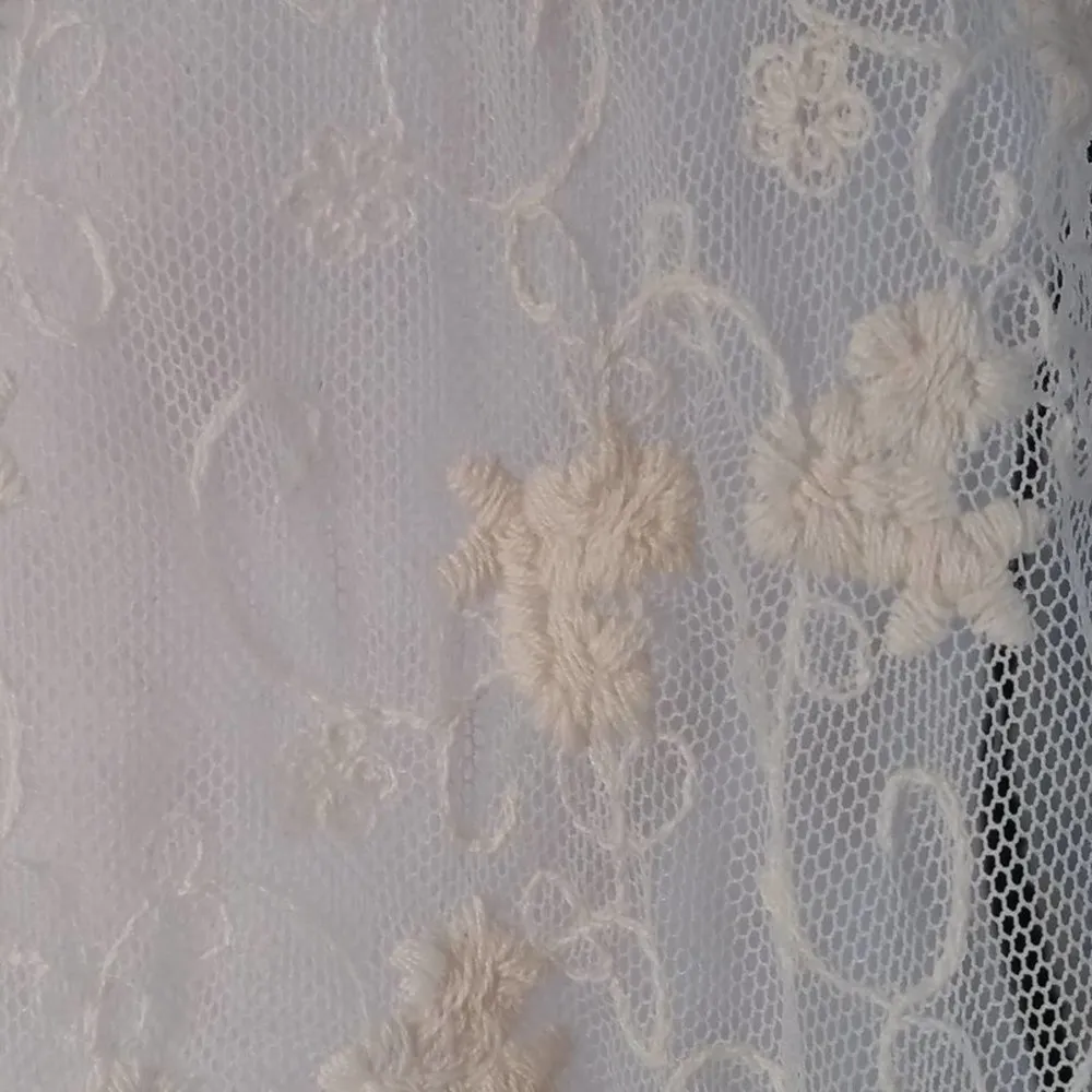 Monteau Sleeveless Lace Top/Blouse Size Medium - Image 4