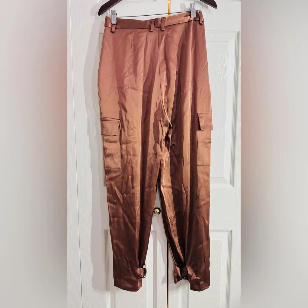 Aritzia  Babaton Refined High-waisted satin cargo pants - Size: 8 - Image 2
