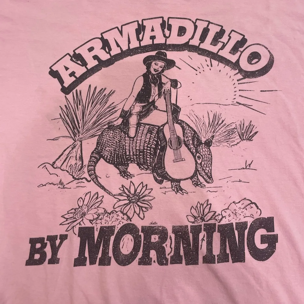 Armadillo by Morning Pink Western Graphic Tee – Rodeo Texas Style – XXL - Image 2