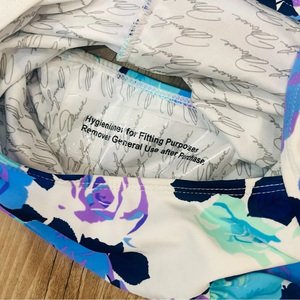 NWT Marilyn Monroe Floral one piece bathing suit size medium blue purple - Image 5