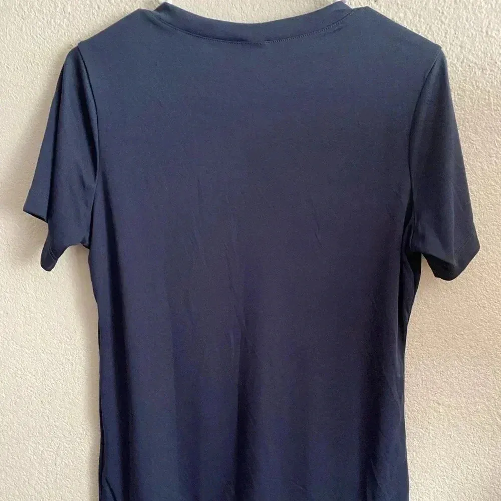 🆕 Navy Basic V Neck Top 🆕 - Image 2