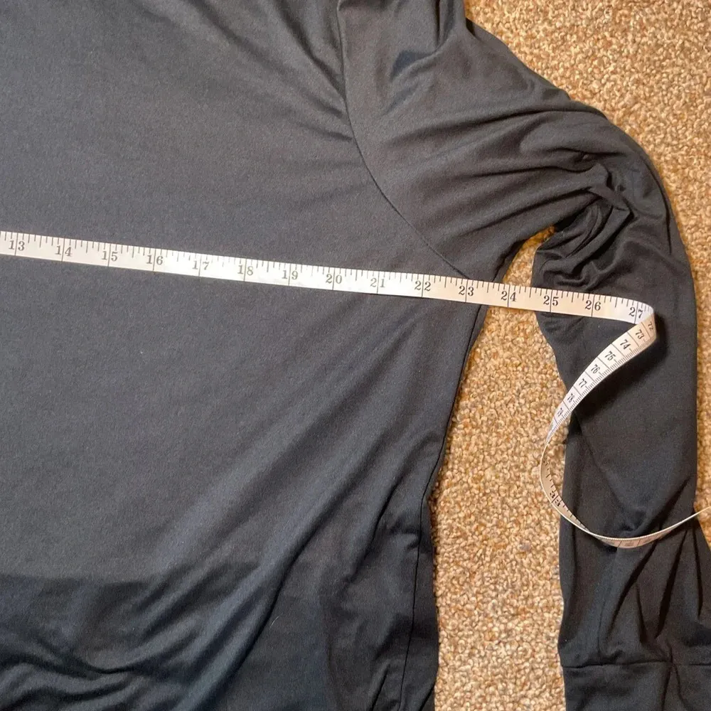 Luka lux long sleeve black long leeve tee shirt. Size xxl. - Image 5