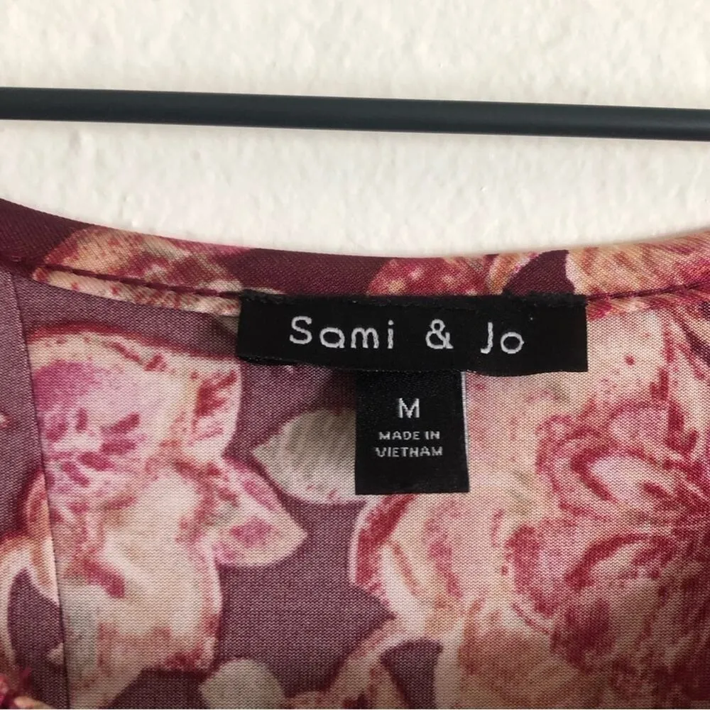 Sami and Jo Boho Floral Bell Sleeve Flowy Overlock Seam Midi WIne Red Dress - Image 2