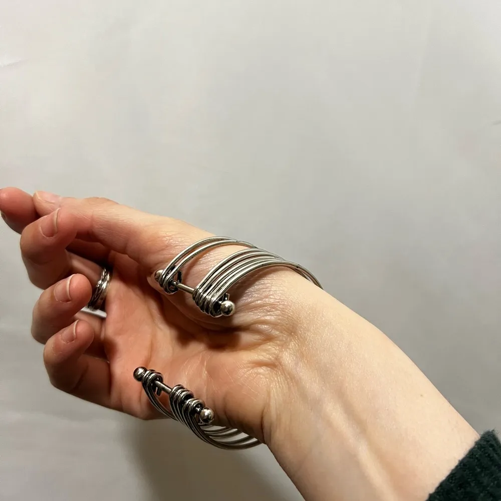 Elegant Silver Bangle - Image 3