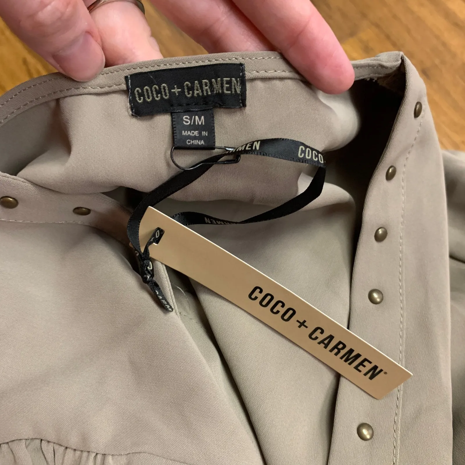 Coco + Carmen Womens Top Long Sleeve V Neck Studded Blouse Size Small/Medium NWT - Image 5