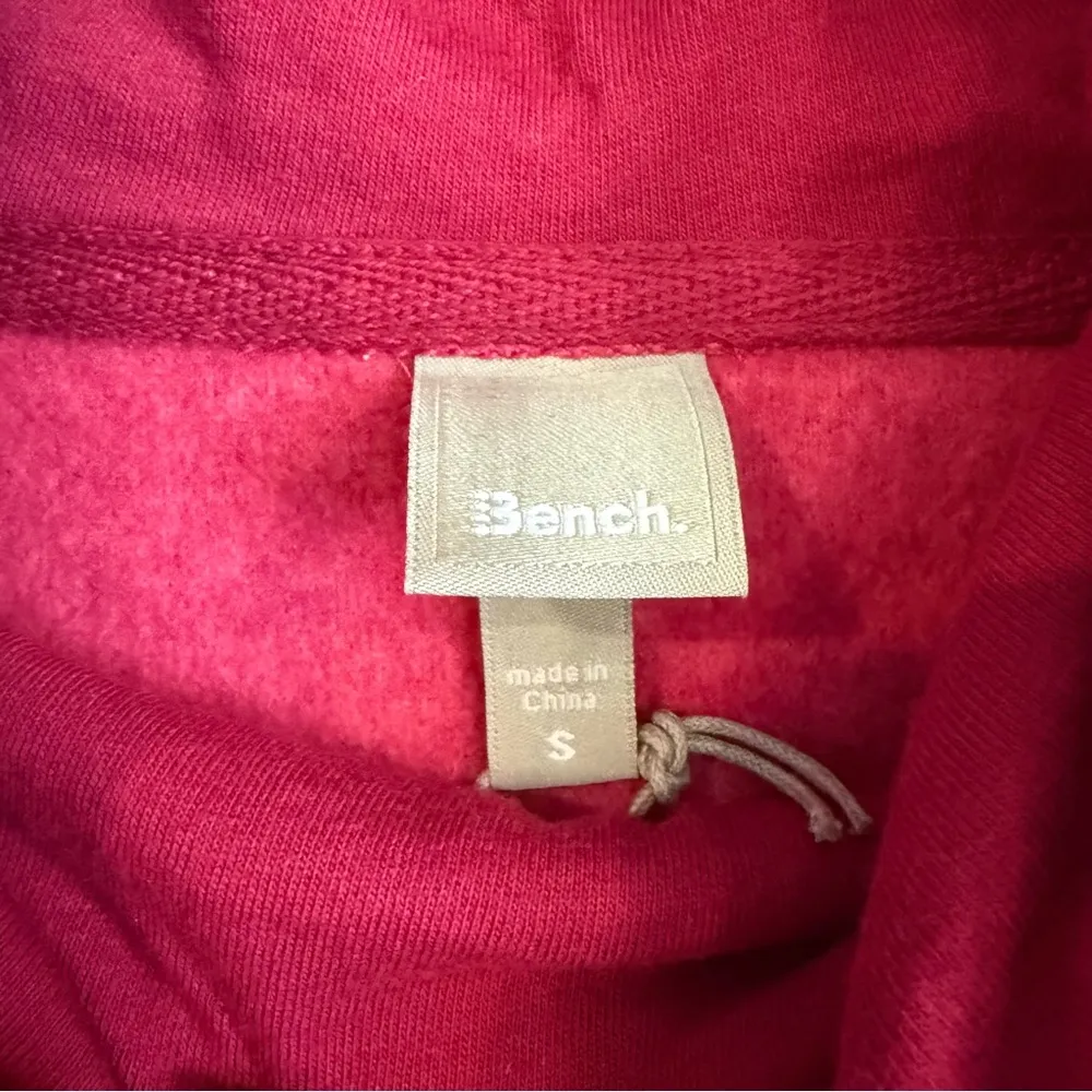 NWT BENCH RASPBERRY PINK FLEECE PULL OVER FUNNEL NECK SWEATSHIRT SIZE SMALL - Image 4