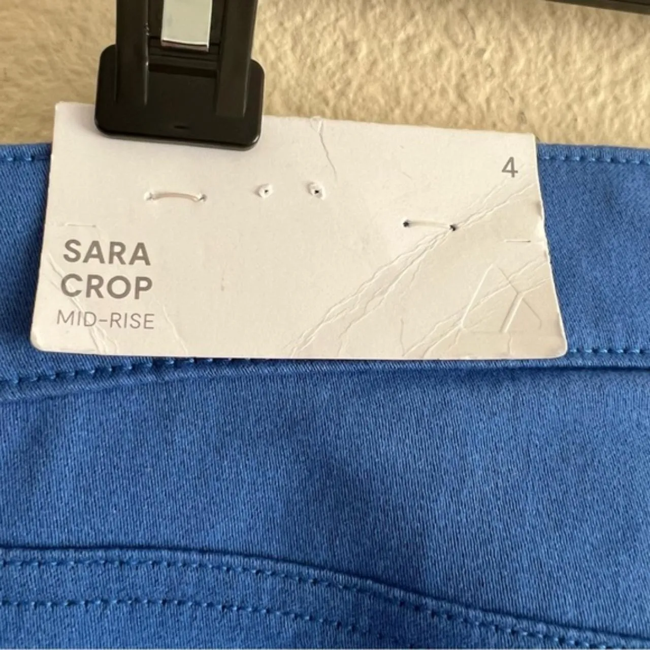 Liz Claiborne  Mid Rise Capris - Image 4