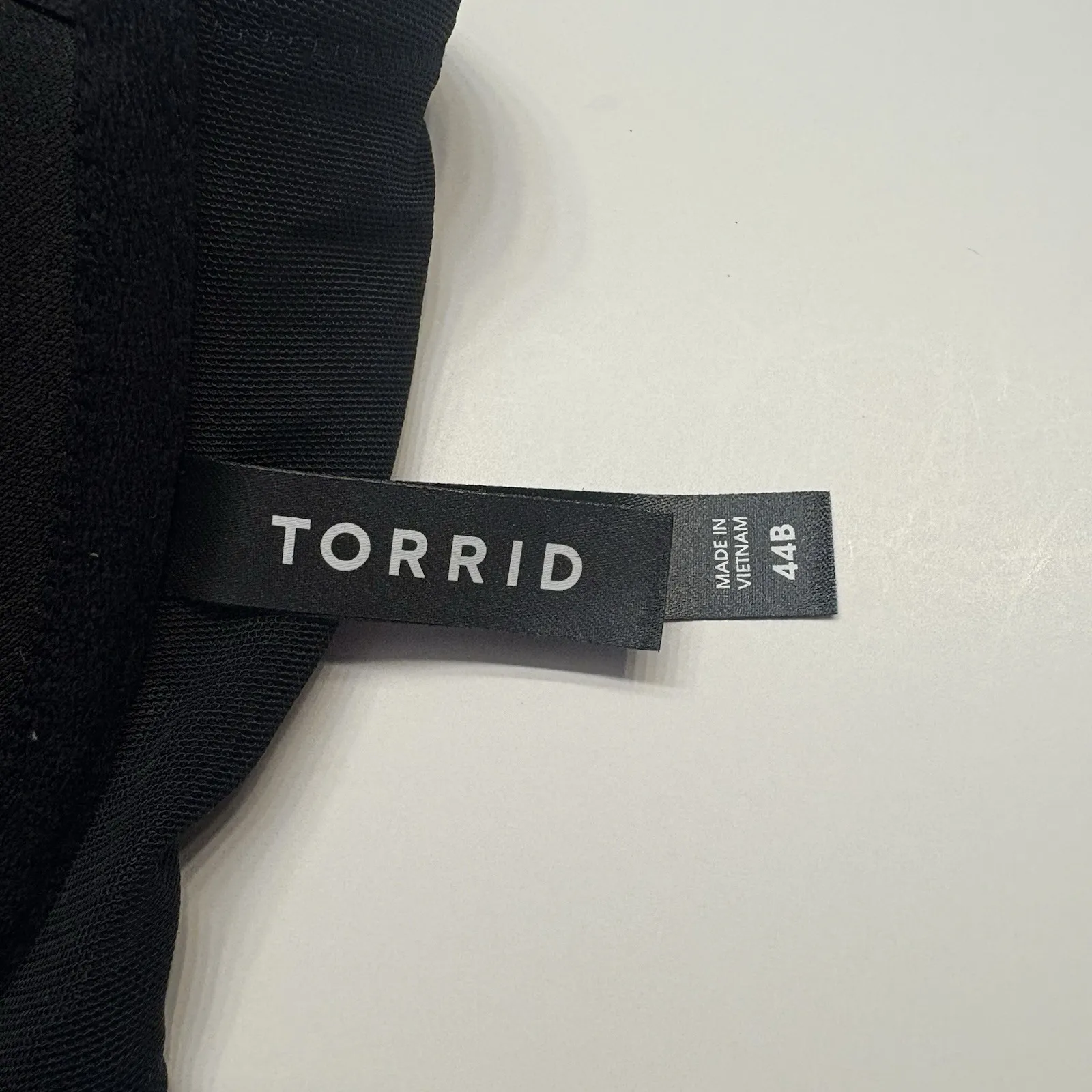 Torrid Perfect T-Shirt Push Up Front Close Bra Size 44B Black Roses Skulls NEW‎ - Image 9
