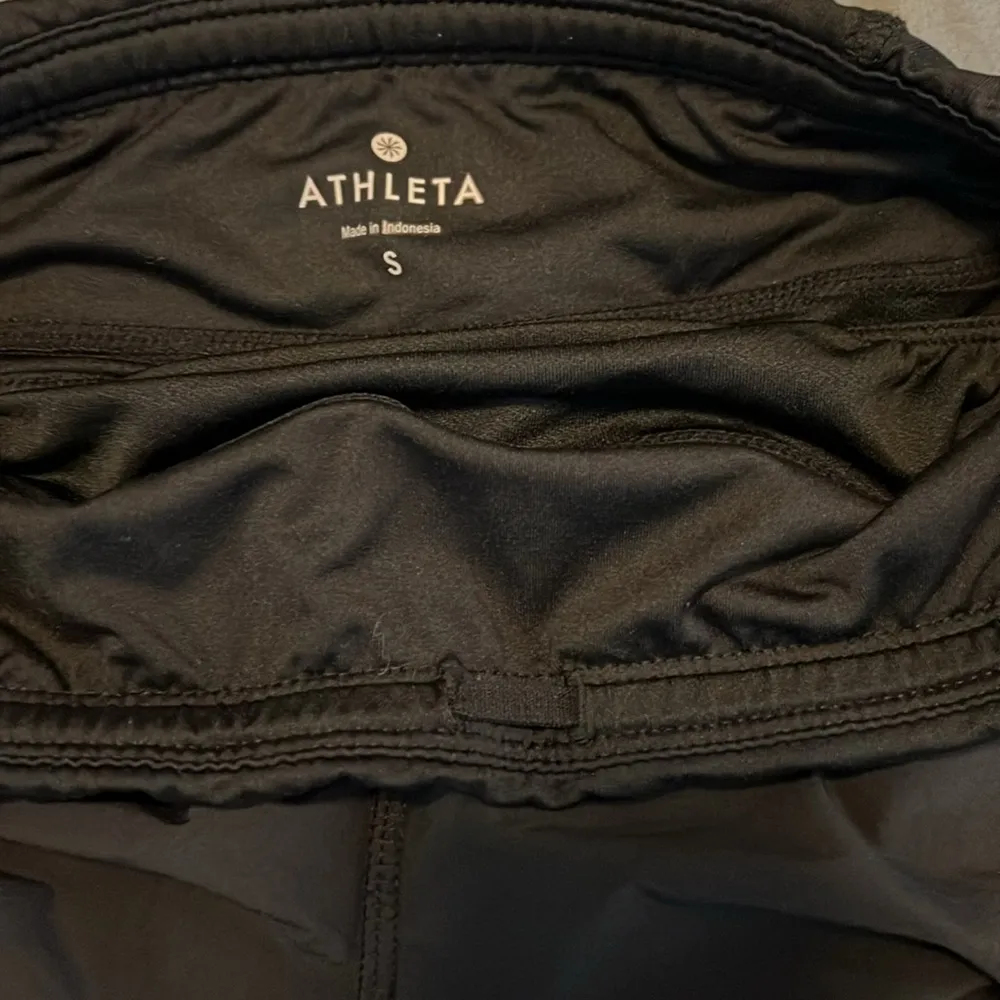 Athleta Ready Set Running Shorts Black Size Small - Image 11