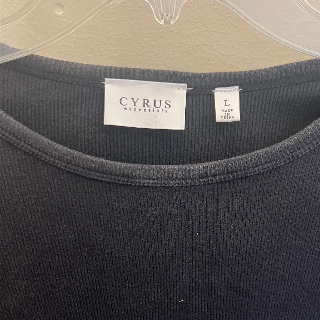 Cyrus Essentials Black Ribbed Long Sleeve Top – NWT Large - Image 4