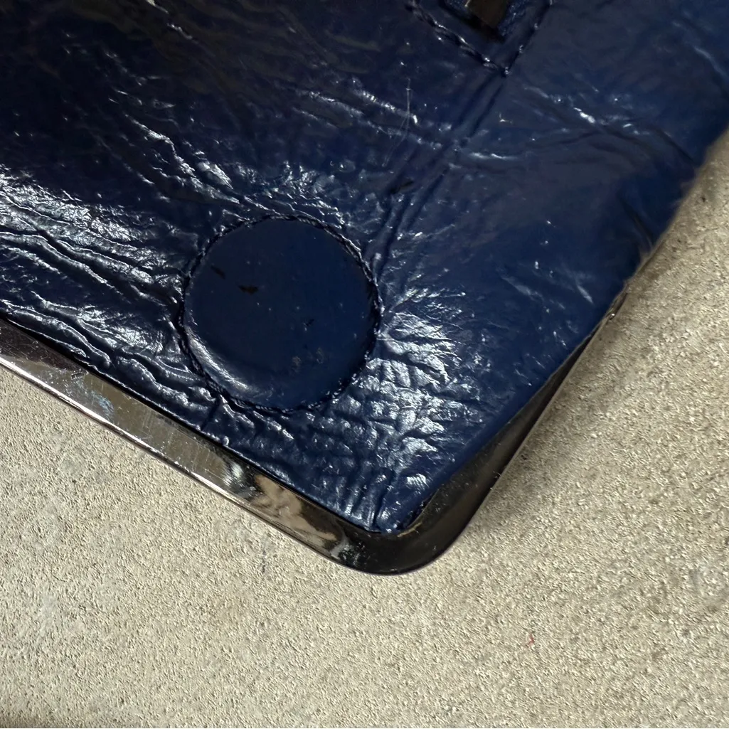 Vintage HOBO navy blue patent leather wallet on crossbody chain. - Image 7