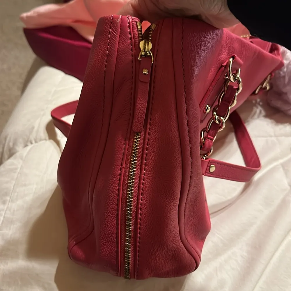 Kate Spade Cobble Hill Andee Fushia Leather Satchel w/ Goldtone Chain Straps - Image 8