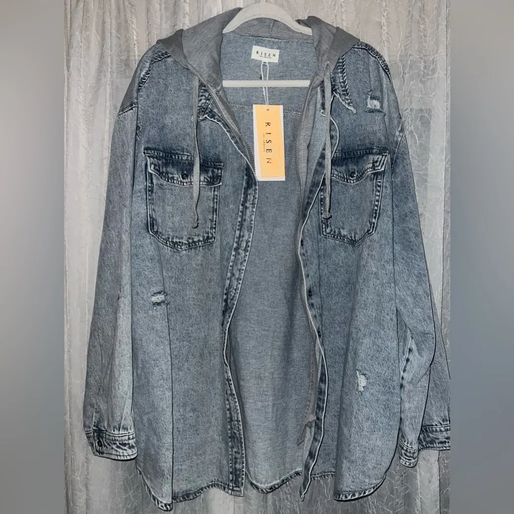 Risen NWT Women's Hooded Oversized Denim Jacket Distressed W/Zip + Button - Image 4