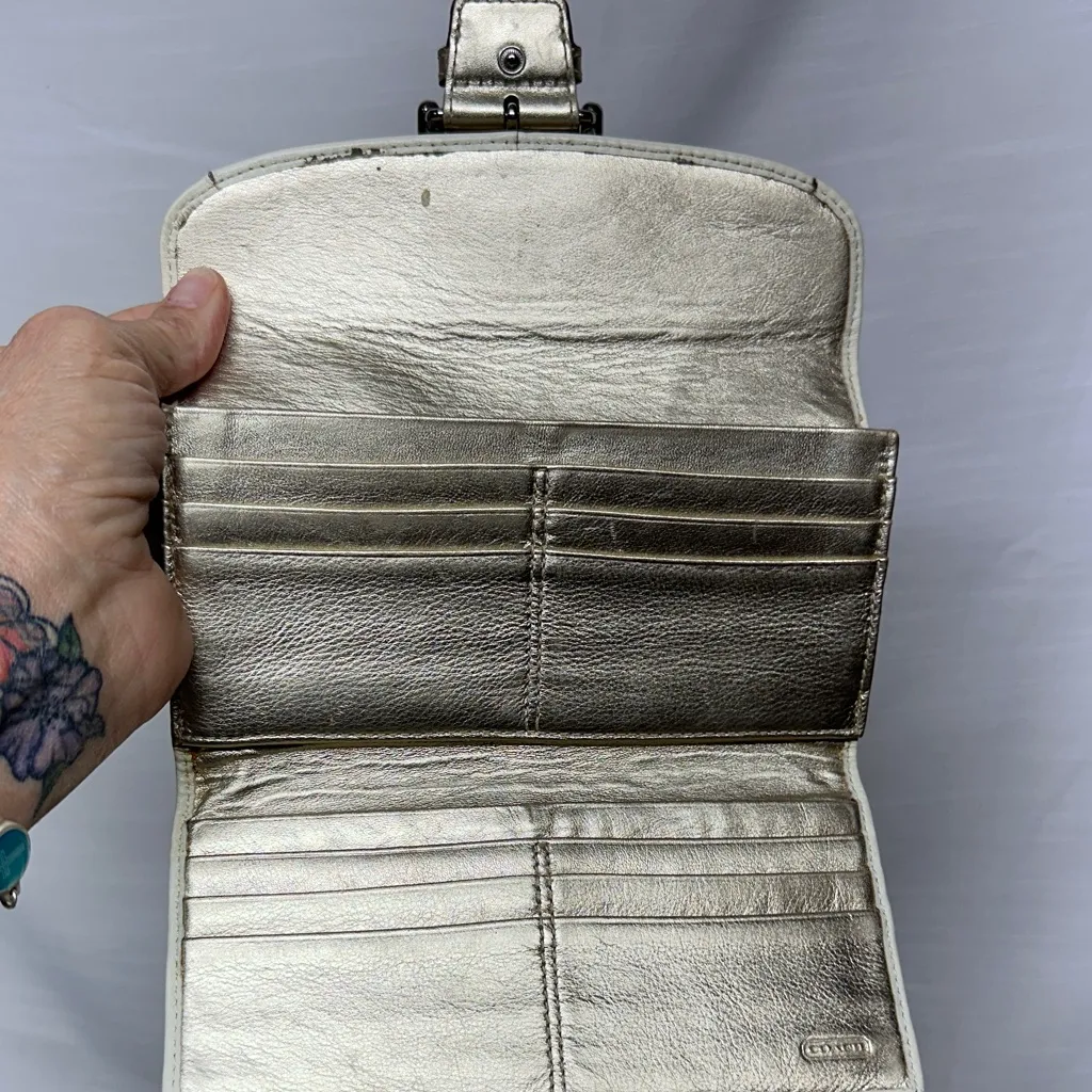 Coach F17219 Soho Lynn Ivory White & Gold Leather Hobo Shoulder Bag and wallet - Image 13