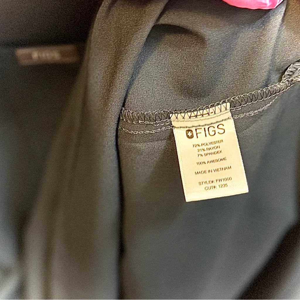 Figs Catarina Scrub Top in Dark Harbor - Image 4