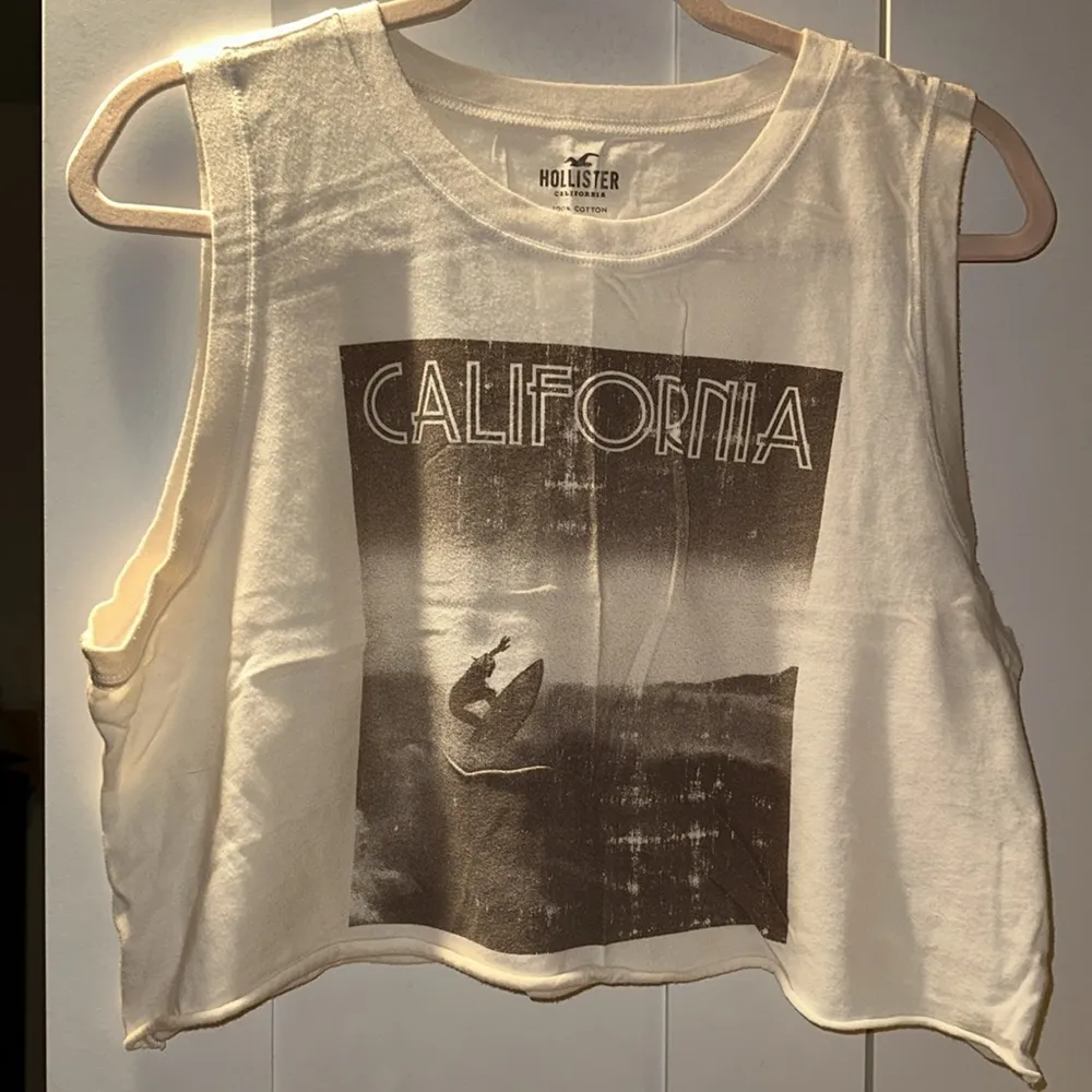 Pre owned Hollister crop top tank - Image 2