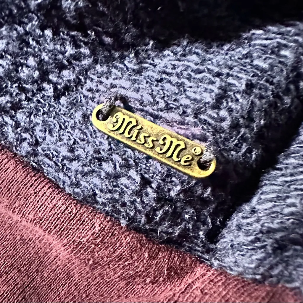 Miss Me Navy and Maroon Blouse - Image 4