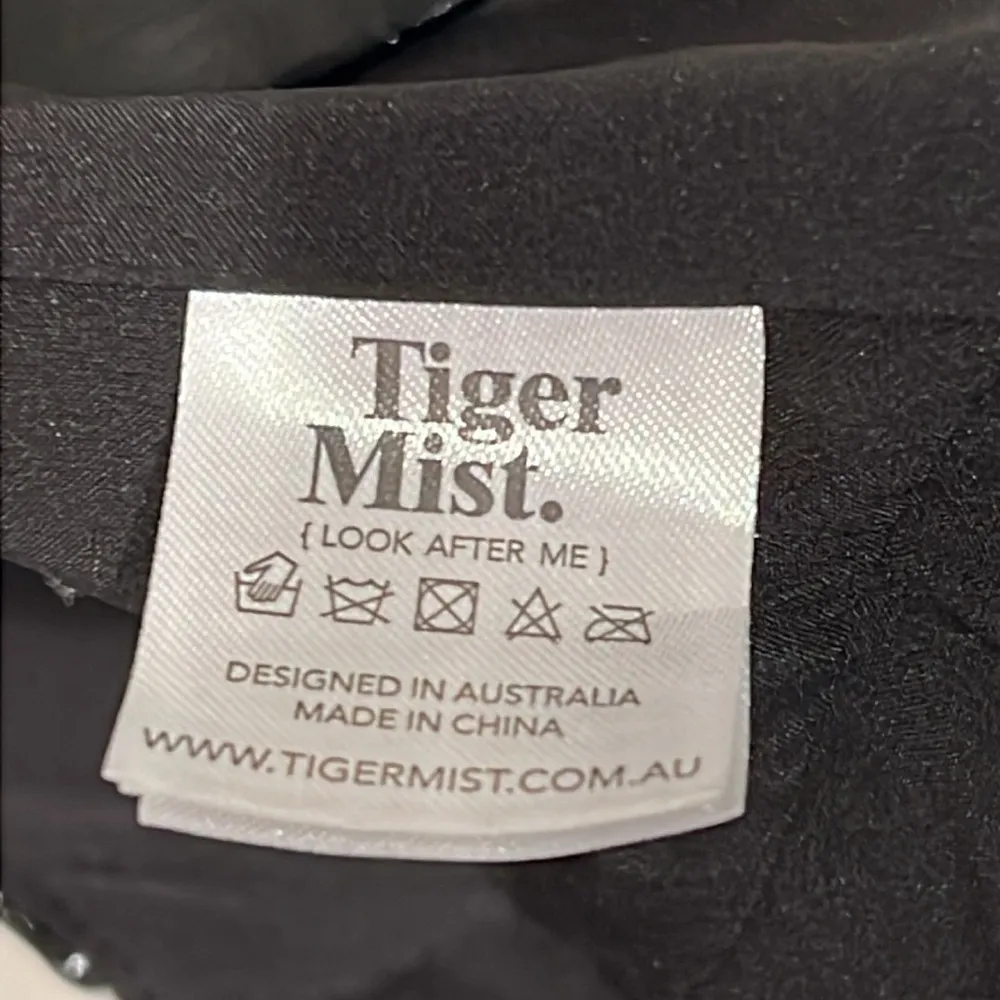 Tiger Mist faux patent leather bustiere corset, black, size XS, NWOT - Image 15