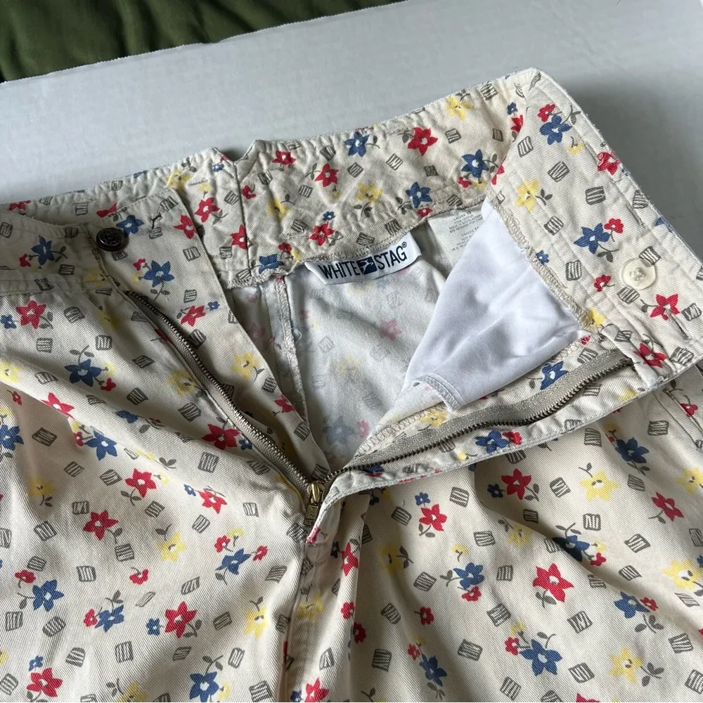 VINTAGE vtg White Stag high waisted denim skirt with floral pattern size 10 - Image 7