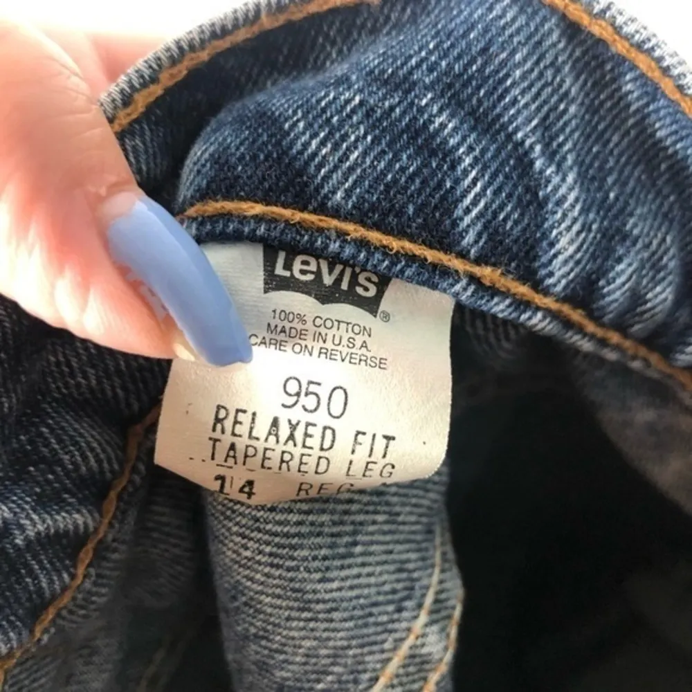 VINTAGE Levi’s tapered leg orange tab mom jeans - Image 5