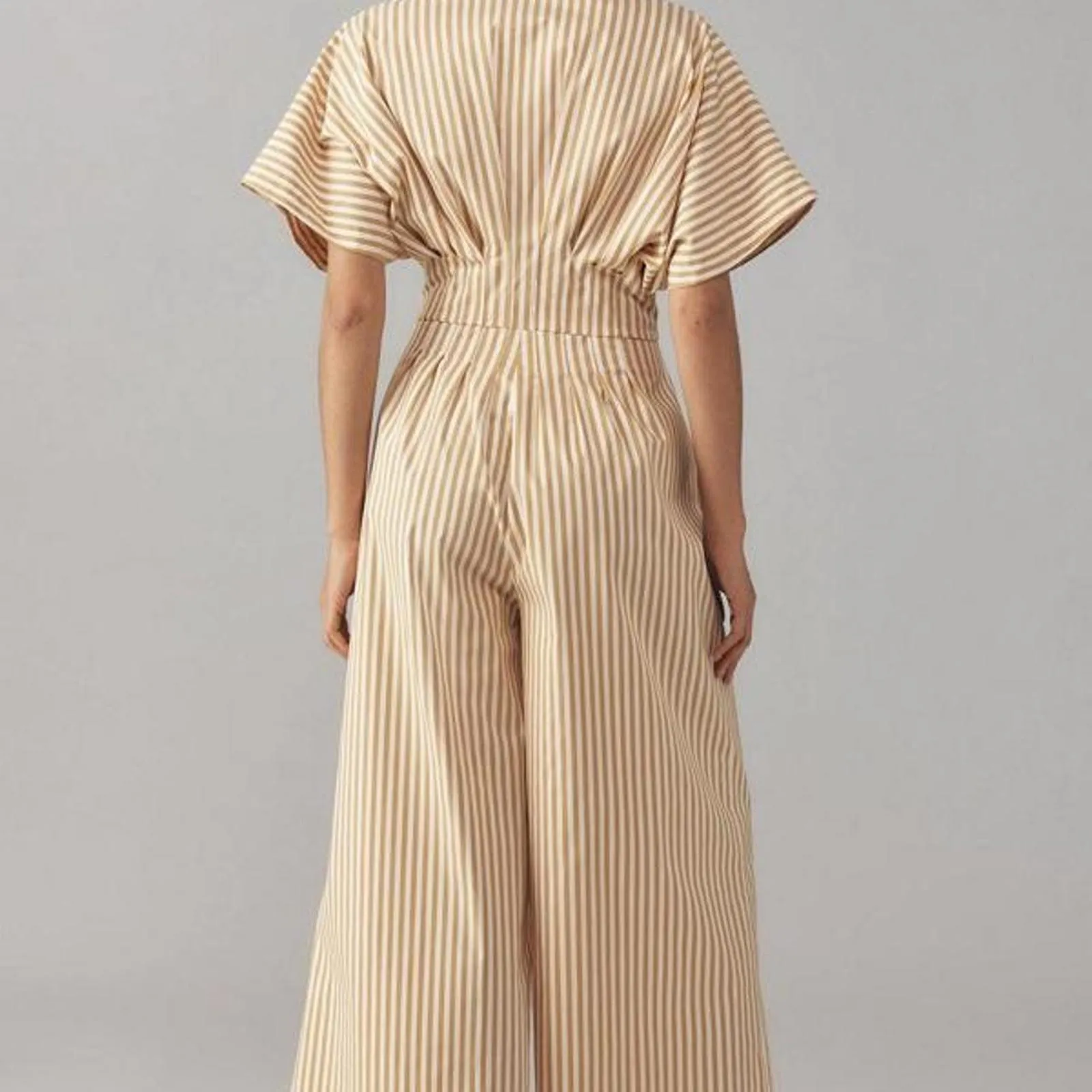Exquise The Tobie Button-Front Cropped Pleated Jumpsuit - Image 2