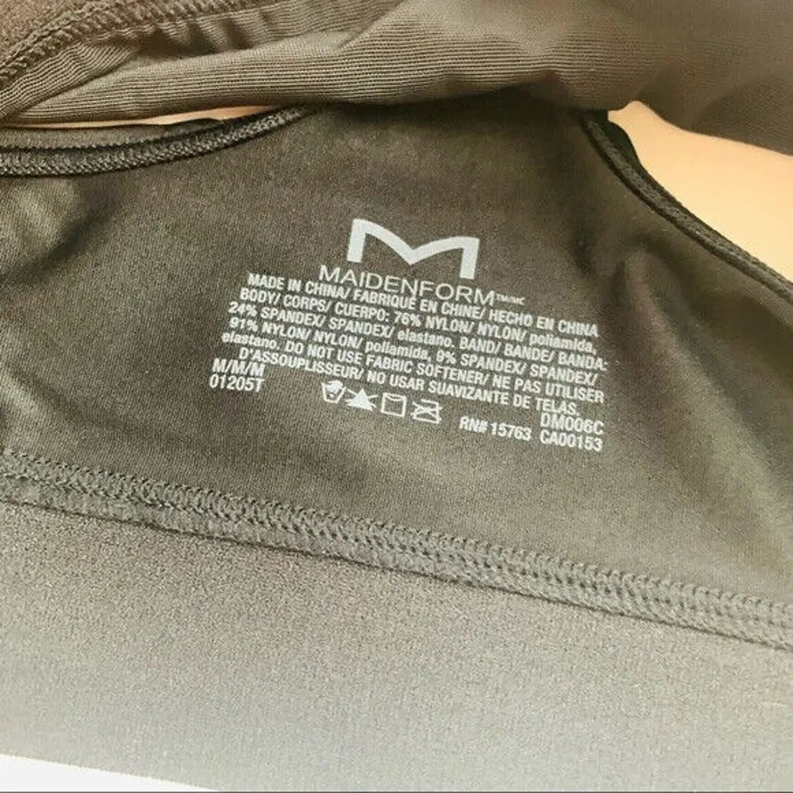 Maidenform  Racerback Sports Bra - Black, Medium - Image 4