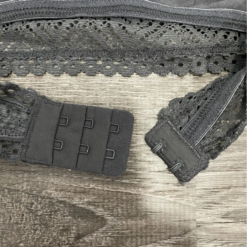 SO Grey Lace Halter Bralette - Image 4