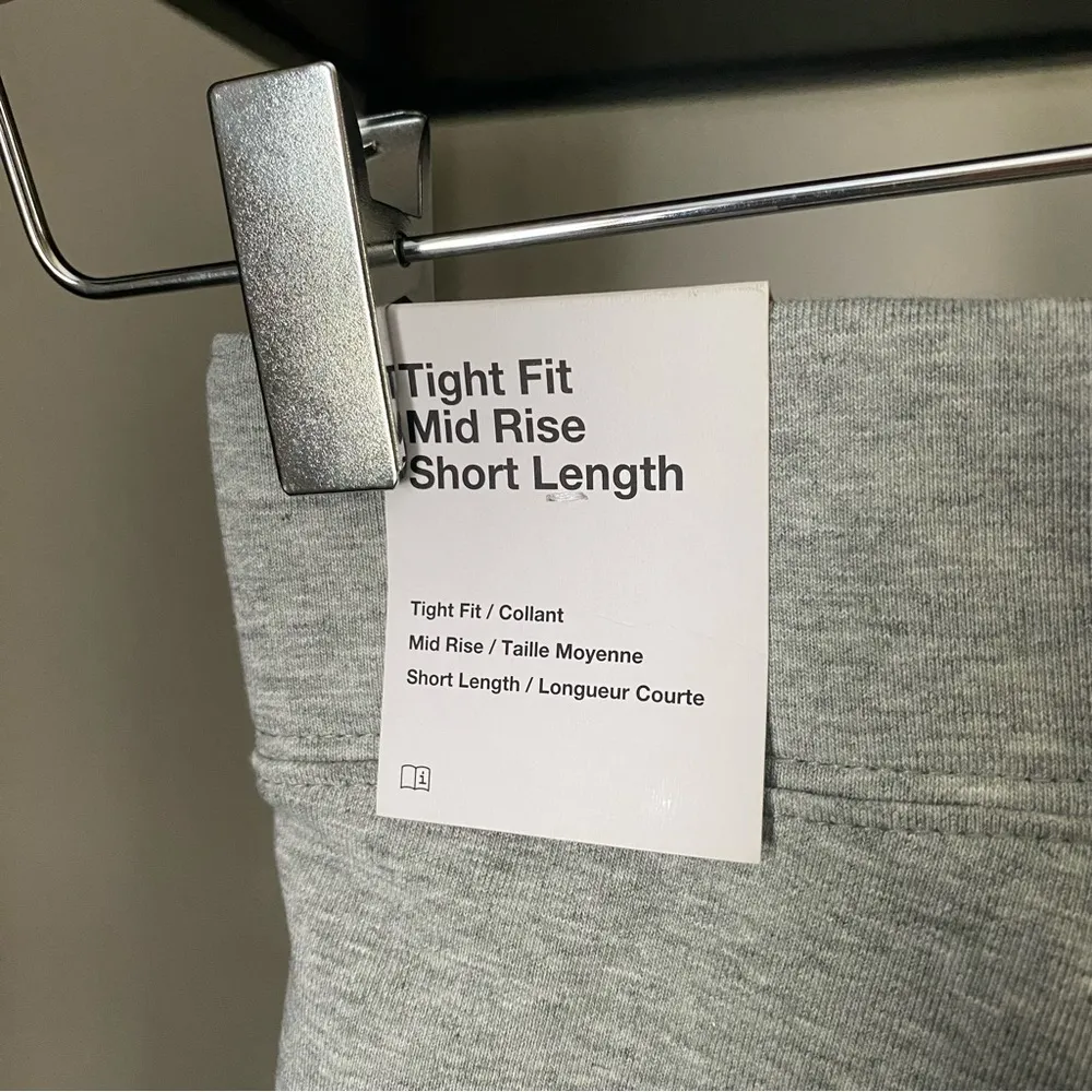 NWT Nike Tight Fit Mid Rise Biker Short - Image 4