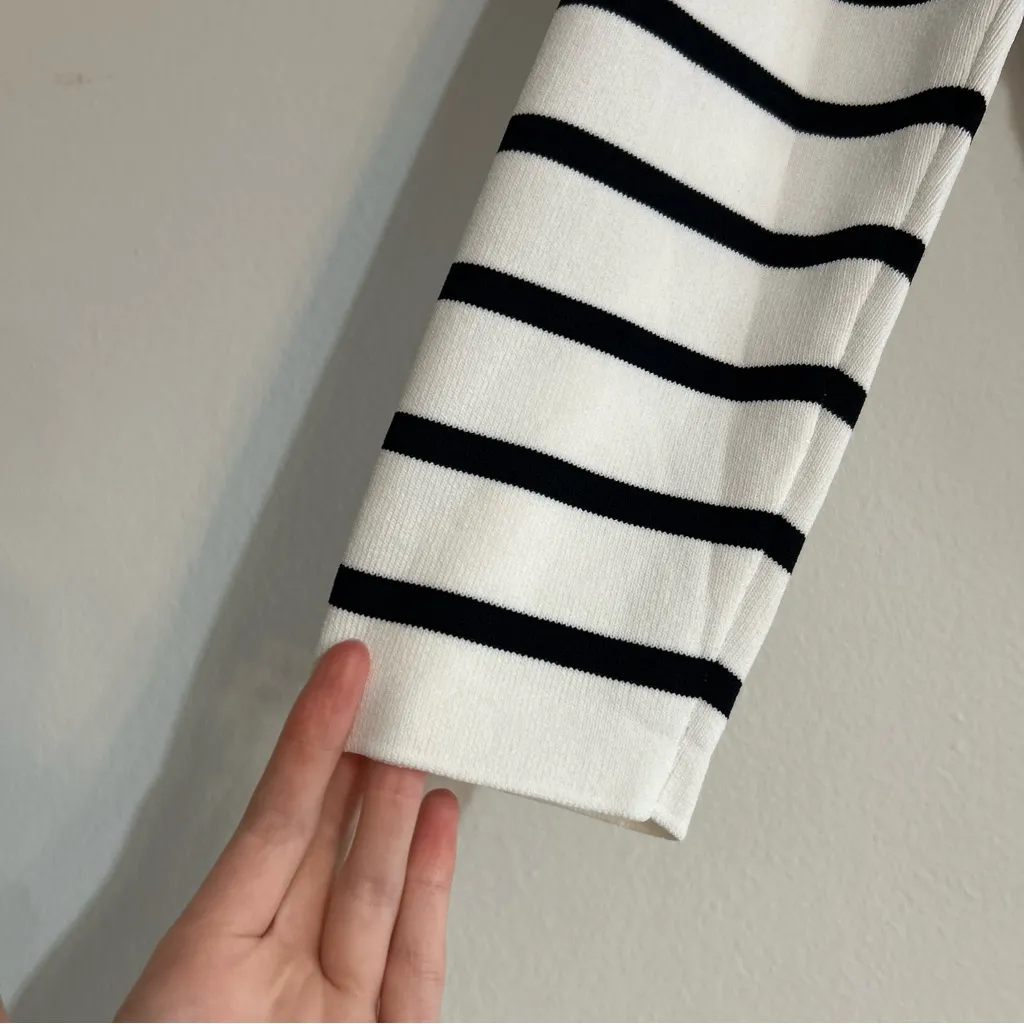 Madeleine Germany White & Black Striped V - Image 2