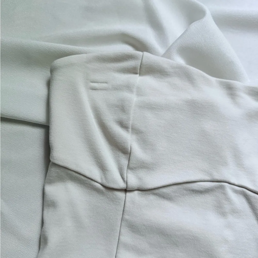 Old Navy Cream Strapless Top - Image 2