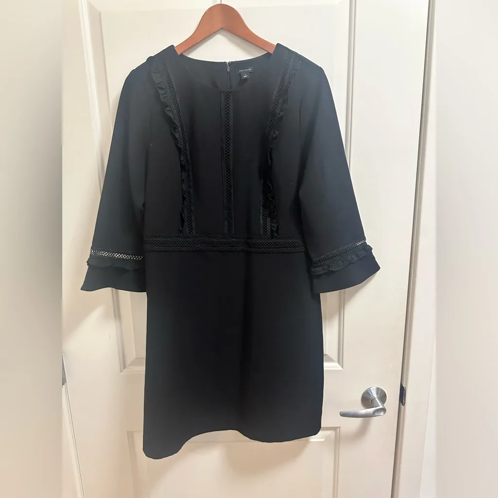 Ann Taylor Lacy Ruffle Doubleweave Dress Size 12 - Image 4