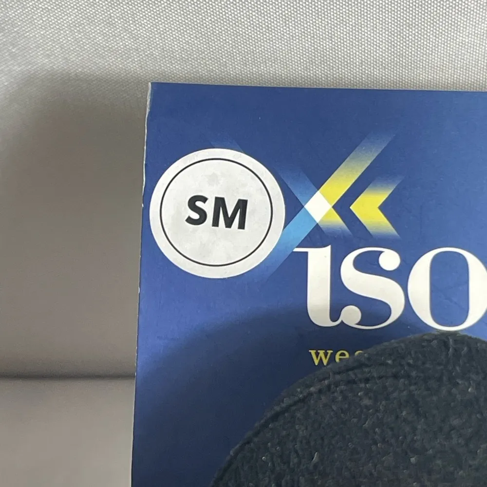 Isotoner Women’s Black Faux Fur Trim Memory Foam Slip-On Slippers Size Small 5-6 - Image 4