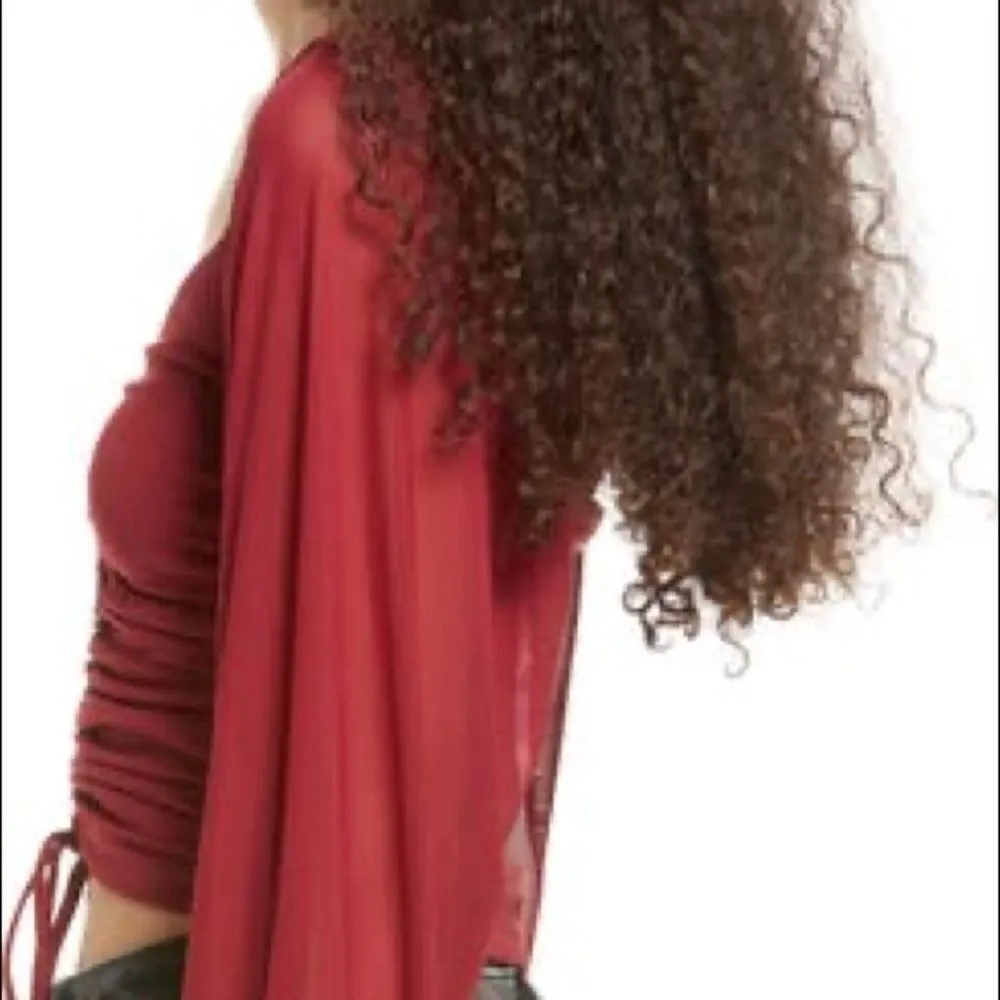 ✨ Completely Charmed Ruched Mesh Top✨ - Image 4